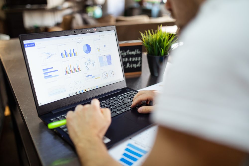 Análise de dados e indicadores de um projeto social